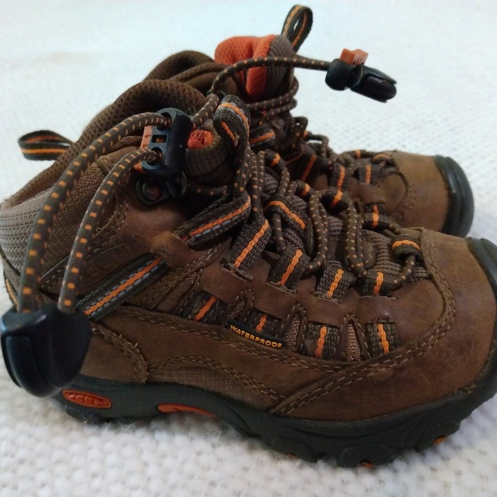 KEEN Toddler Boys Size 8  Alamosa Mid Height Waterproof Hiking Shoes/Boots Brown